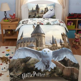 🦉 Pssst... Máme pro vás zprávu z Bradavic! 🦉 Vaše sova Hedvika právě dorazila s tímto kouzelným povlečením Harry Potter...